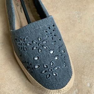 NIB MIA Amore Denim Fabric Finnley Espadrilles Sz 9M